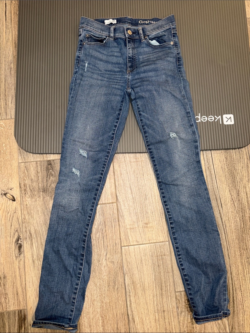 GAP 1969 High-Rise Slim Straight Jeans in Light Blue